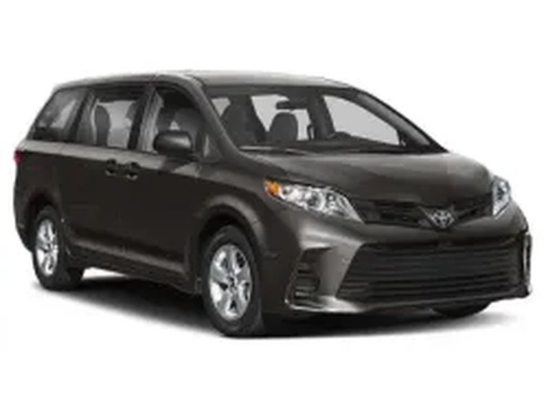 TOYOTA SIENNA O SIMILAR